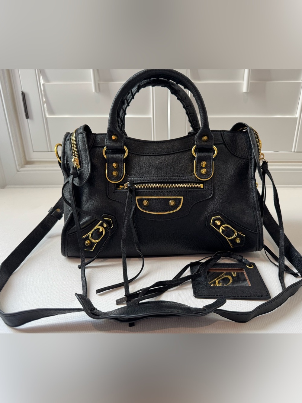 Excellent LUXE Neo Classic Small City Black Leather Satchel Bag Gold Hardware